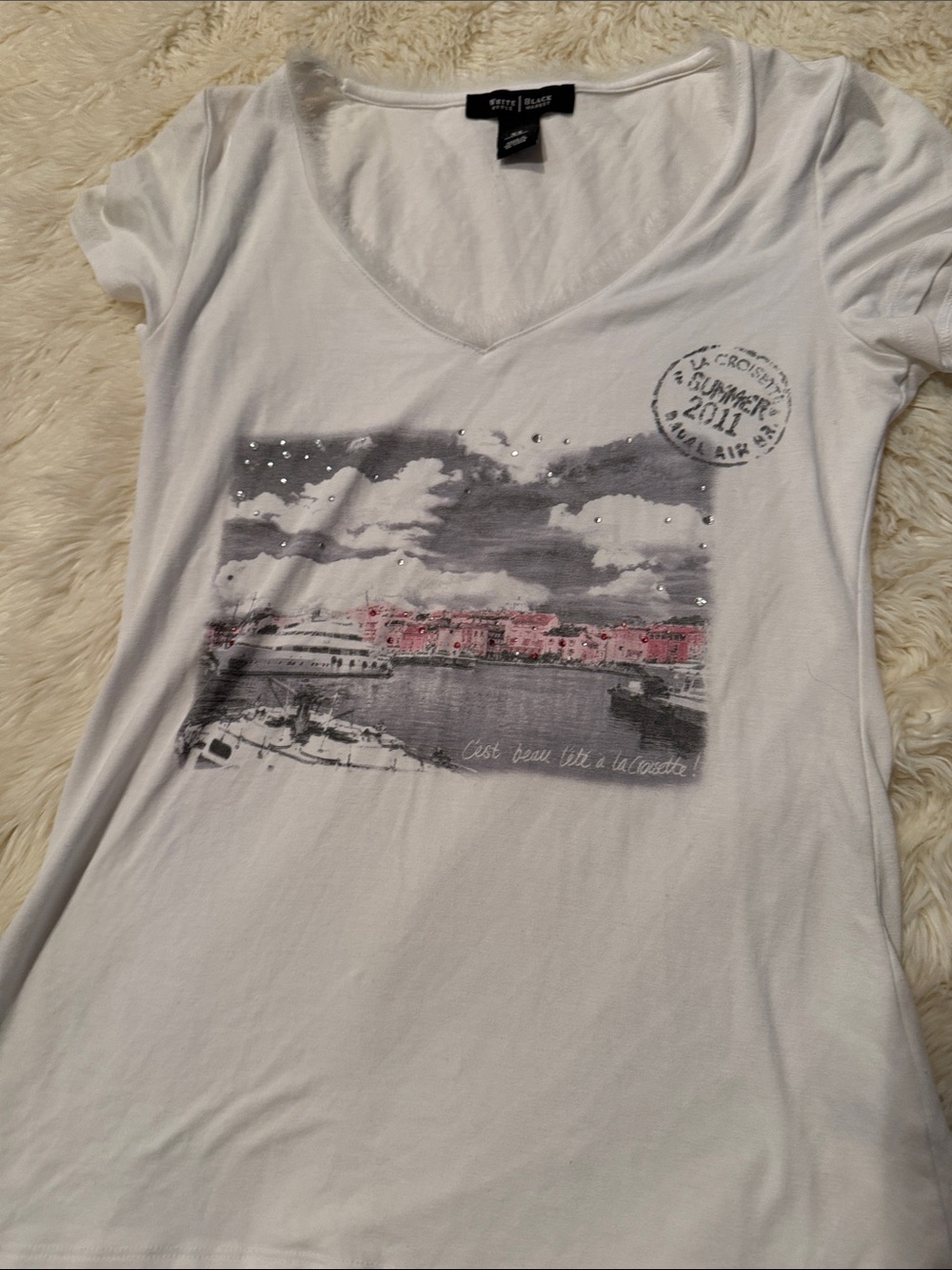 White House Black Market White V-Neck Tee with Coastal Graphic and Rhinestones